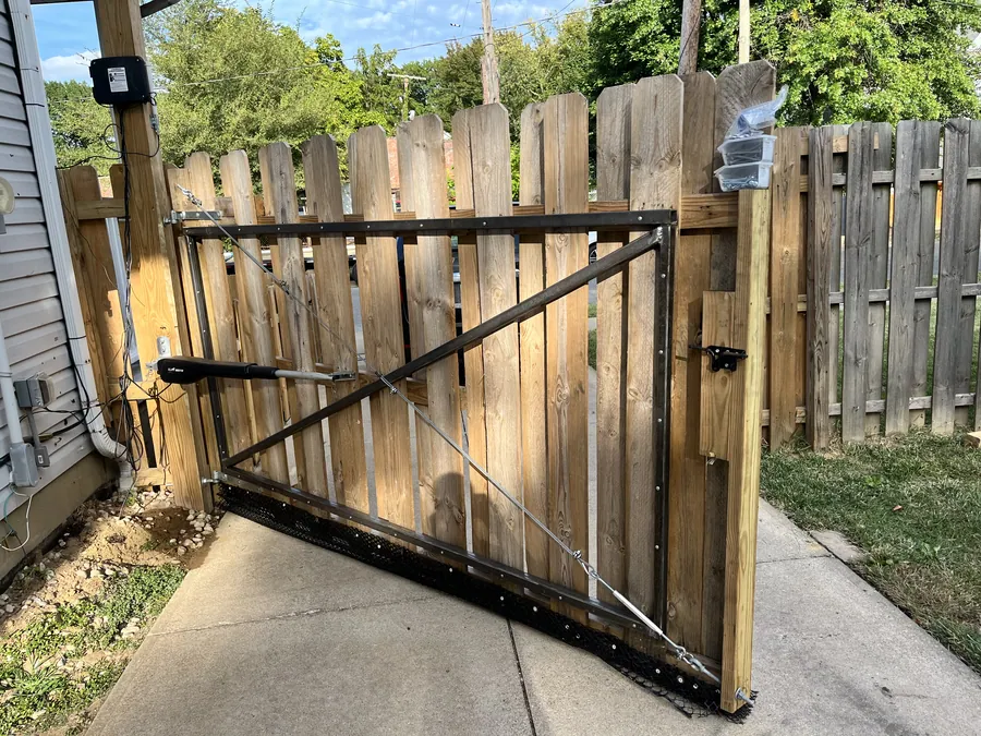 Custom steel gate fabricated and welded in Cleveland